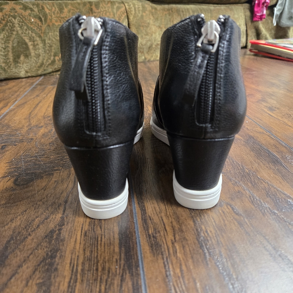 Linea Paolo Heels - Picture 3 of 6